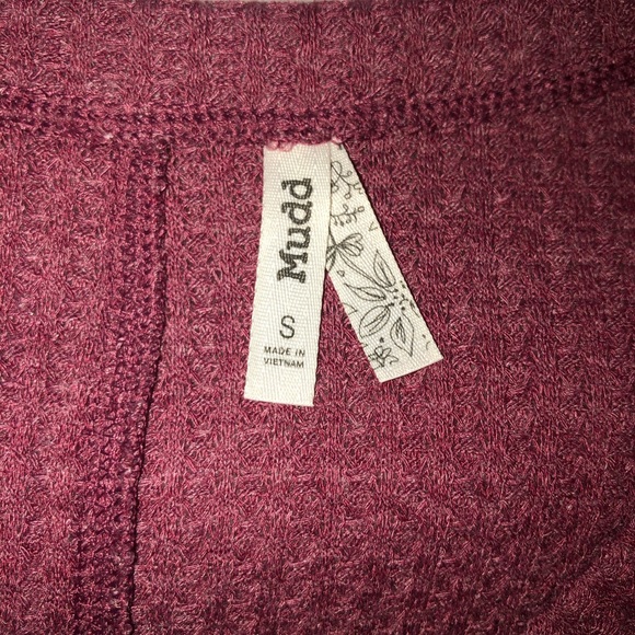 NWOT Button Up Long Sleeve Henley - Picture 4 of 5